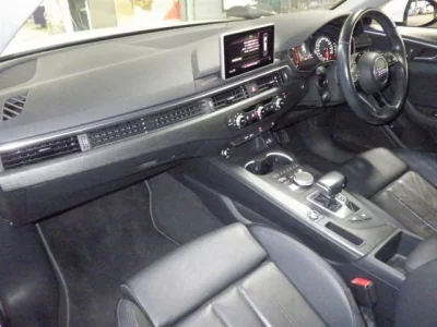 Audi A4  с аукциона в Японии