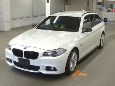 BMW 5-Series  с аукциона в Японии