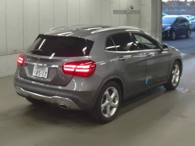 Mercedes-Benz GLA CLASS