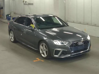 Audi A4  с аукциона в Японии
