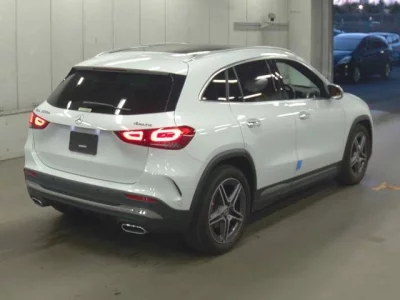 Mercedes-Benz GLA CLASS
