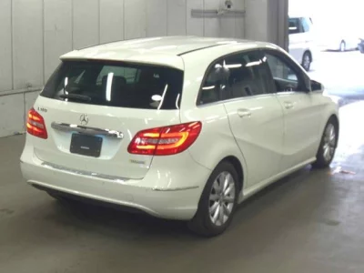 Mercedes-Benz B CLASS