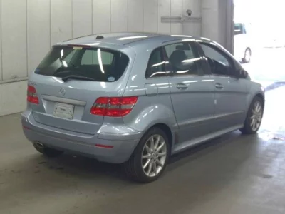 Mercedes-Benz B CLASS