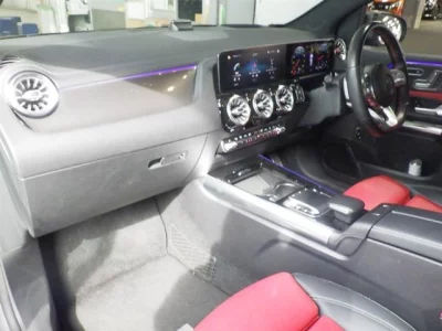 Mercedes-Benz B CLASS