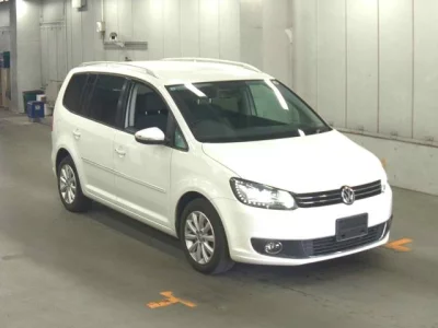 Volkswagen GOLF TOURAN
