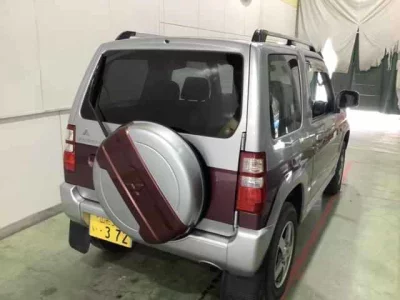 Mitsubishi PAJERO MINI