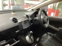 Mazda DEMIO лот № 1072 оценка 3  с аукциона в Японии 2