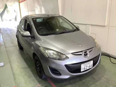 Mazda DEMIO  с аукциона в Японии