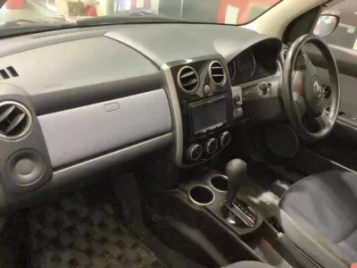 Mazda VERISA  с аукциона в Японии