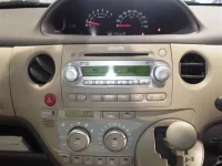 Toyota SIENTA лот № 7018 оценка 3.5  с аукциона в Японии 3