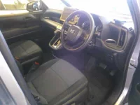 Toyota NOAH лот № 8156 оценка R  с аукциона в Японии 2