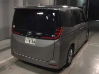 Toyota NOAH лот № 8156 оценка R  с аукциона в Японии 4