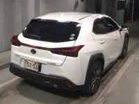 Lexus UX лот № 117 оценка R  с аукциона в Японии 4