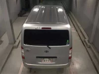 Mazda BONGO VAN лот № 4035 оценка 4  с аукциона в Японии 6