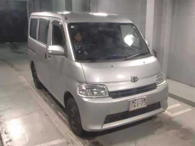 Mazda BONGO VAN  с аукциона в Японии