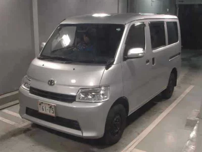 Mazda BONGO VAN  с аукциона в Японии