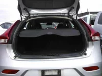 Volvo V40 лот № 8089 оценка 4  с аукциона в Японии 9