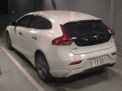 Volvo V40