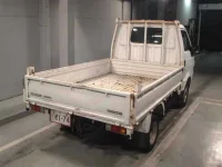 Mazda BONGO лот № 4047 оценка R  с аукциона в Японии 4