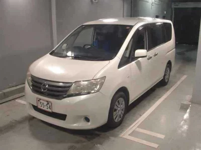 Nissan SERENA  с аукциона в Японии