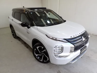 Mitsubishi OUTLANDER PHEV
