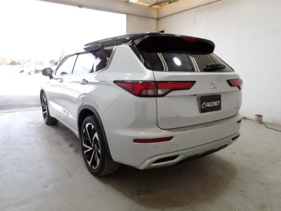 Mitsubishi OUTLANDER PHEV