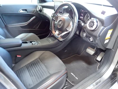 Mercedes-Benz CLA CLASS