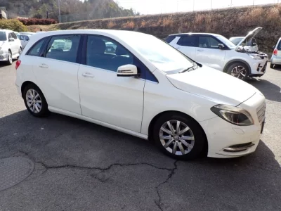 Mercedes-Benz B CLASS