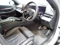 BMW i5 лот № 34512 оценка 4  с аукциона в Японии 2