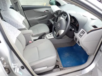 Toyota COROLLA AXIO  с аукциона в Японии