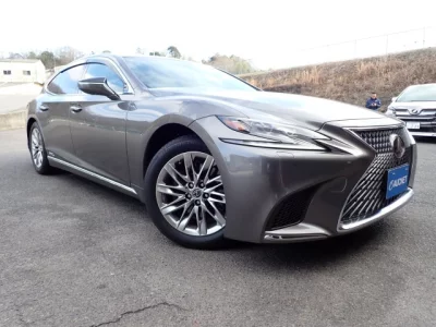 Lexus LS