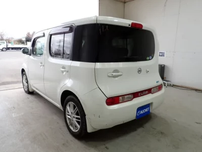 Nissan CUBE  с аукциона в Японии