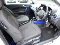 Audi A1 лот № 33505 оценка 4  с аукциона в Японии 2