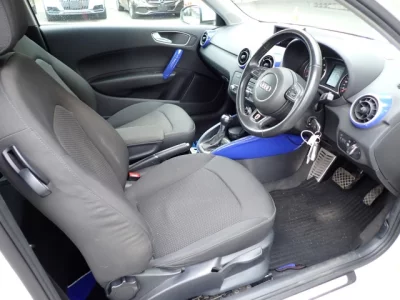 Audi A1  с аукциона в Японии