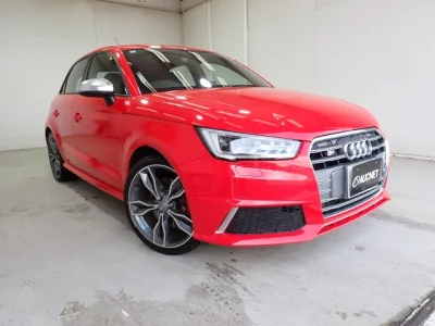 Audi S1
