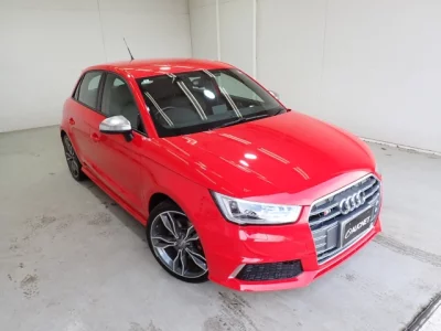 Audi S1