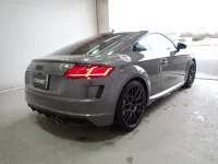 Audi TT лот № 36020 оценка 5  с аукциона в Японии 7