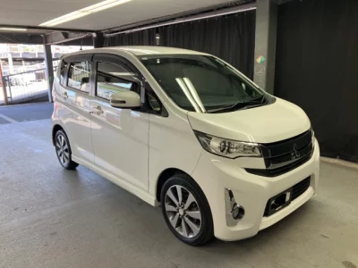 Mitsubishi EK CUSTOM