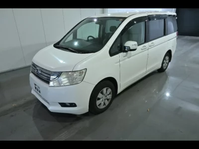 Honda STEP WAGON  с аукциона в Японии