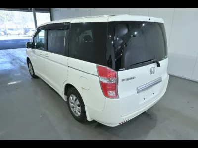 Honda STEP WAGON  с аукциона в Японии