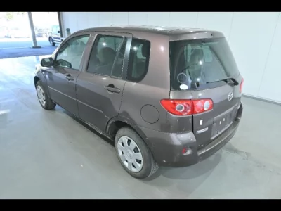 Mazda DEMIO  с аукциона в Японии