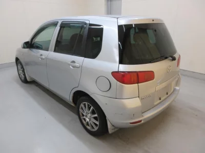 Mazda DEMIO  с аукциона в Японии