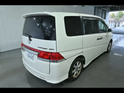 Honda STEP WAGON  с аукциона в Японии