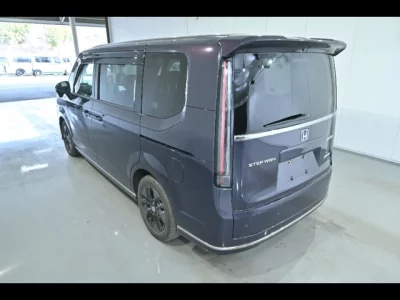 Honda STEP WAGON  с аукциона в Японии