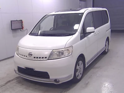 Nissan SERENA  с аукциона в Японии