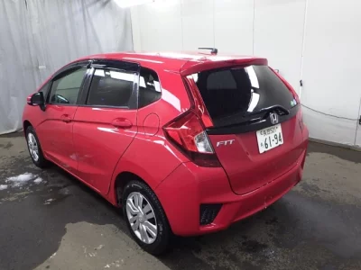 Honda FIT  с аукциона в Японии