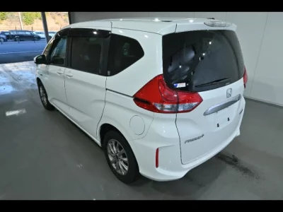 Honda FREED  с аукциона в Японии