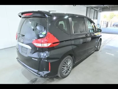 Honda FREED  с аукциона в Японии