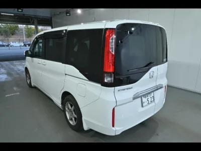 Honda STEP WAGON  с аукциона в Японии