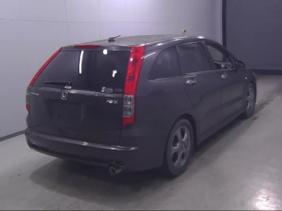 Honda STREAM  с аукциона в Японии